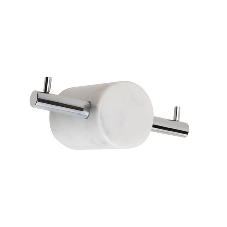 Ottone e marmo protagonisti di un bagno in perfetto Equilibrium