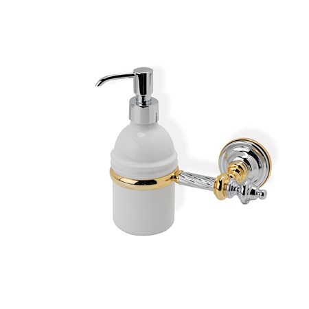 Come scegliere gli accessori per un bagno chic