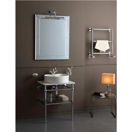 Bagno classico dal look evergreen con gli accessori Marte