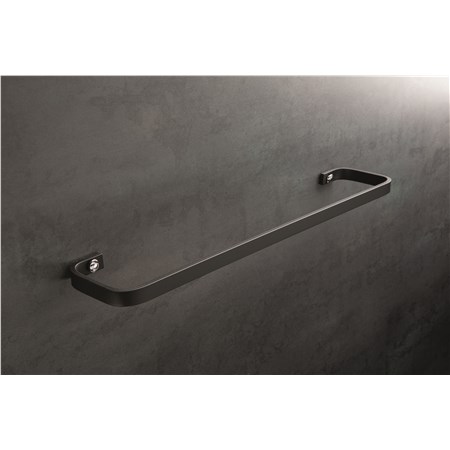 Ceramica e ottone arredano il bagno Mizar